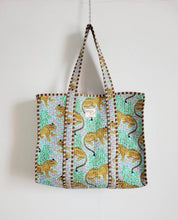 Load image into Gallery viewer, Weekend Tote
