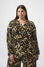 Load image into Gallery viewer, Recycled Soft Twill Animal Print Straight Top