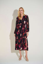 Load image into Gallery viewer, Signature | Pleated Chiffon Floral Fit & Flare Dress