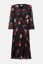 Load image into Gallery viewer, Signature | Pleated Chiffon Floral Fit & Flare Dress
