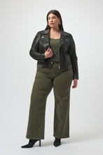 Load image into Gallery viewer, Goldie | Classic Wide-Leg Stretch Denim Jeans