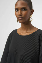 Load image into Gallery viewer, Pleated Scuba Crepe Boxy Top