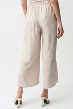 Load image into Gallery viewer, Pleated Satin Pull-On Culotte Pants