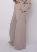 Load image into Gallery viewer, Phoebe Soft Knit Pull On Pant