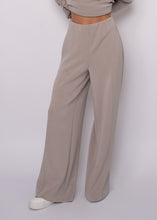 Load image into Gallery viewer, Phoebe Soft Knit Pull On Pant