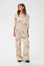 Load image into Gallery viewer, Clero Flared Printed Pants