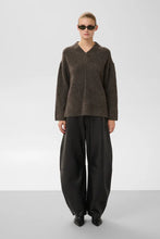 Load image into Gallery viewer, Bean V-Neck Pullover