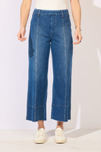 Load image into Gallery viewer, Comfort Crop Jean