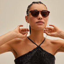 Load image into Gallery viewer, Pilgrim KYRIE Sunglasses Light Brown & Gold