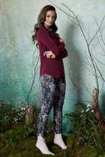 Load image into Gallery viewer, UP! Bouquet Techno Petal Slit Ankle Pant