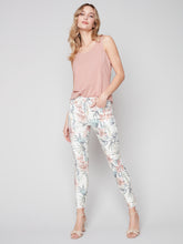 Load image into Gallery viewer, Charlie B Printed Twill Pant With Hem Slit
