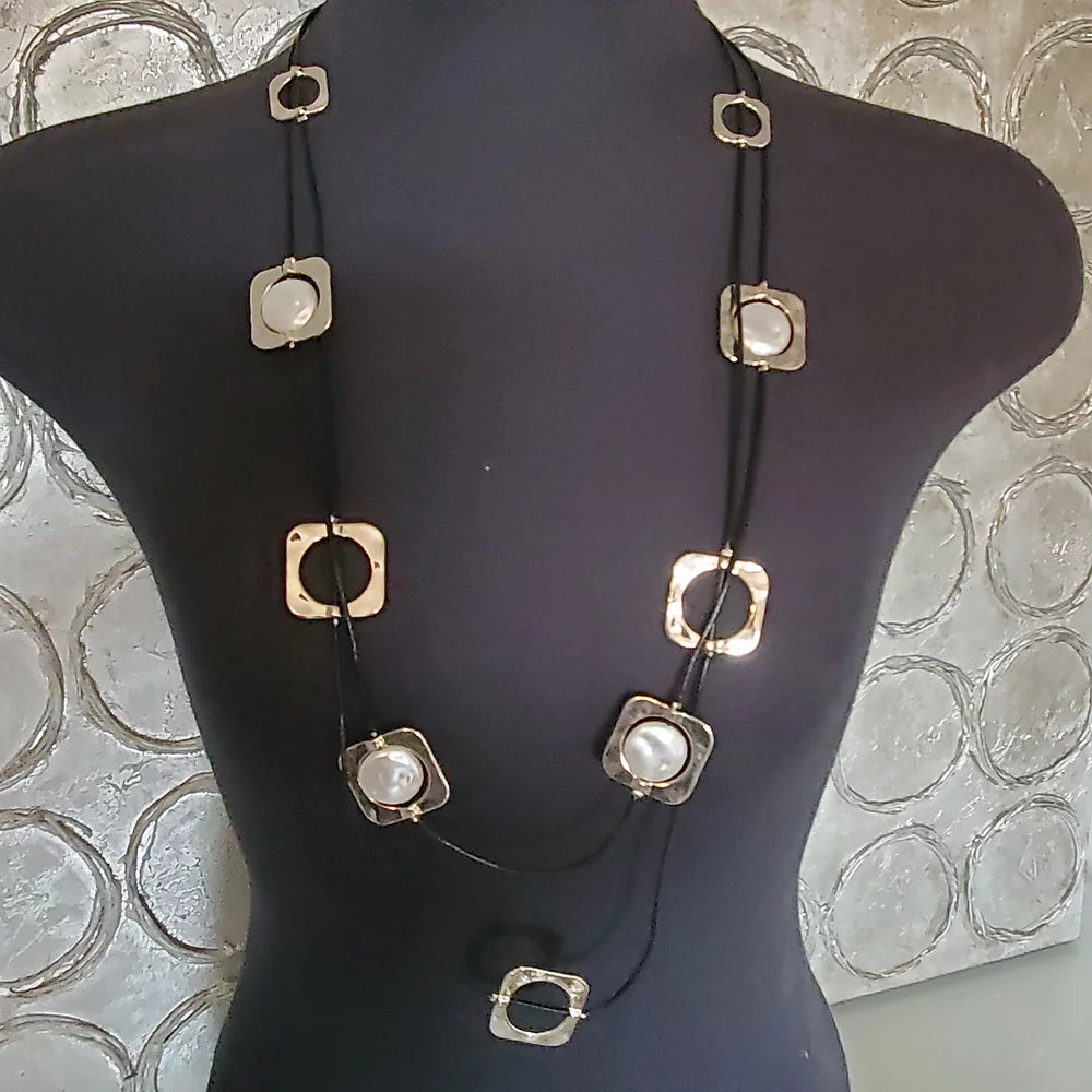 Fashion Jewelry Double Layered Faux Leather Necklace with Gold & Hematite Squares & Earring Set