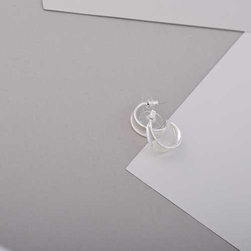 Merx Fashion Shiny Silver Small Thick C-Hoop Earrings