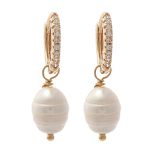 Load image into Gallery viewer, Merx Fashion Earring with Pearl
