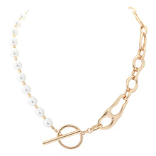 Load image into Gallery viewer, Matte Gold or Silver Chain Necklace with Pearls
