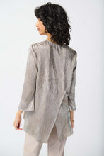 Load image into Gallery viewer, Joseph Ribkoff Champagne &amp; Gold Novelty Knit Zipped V- Neckline 3/4 Sleeve Tunic
