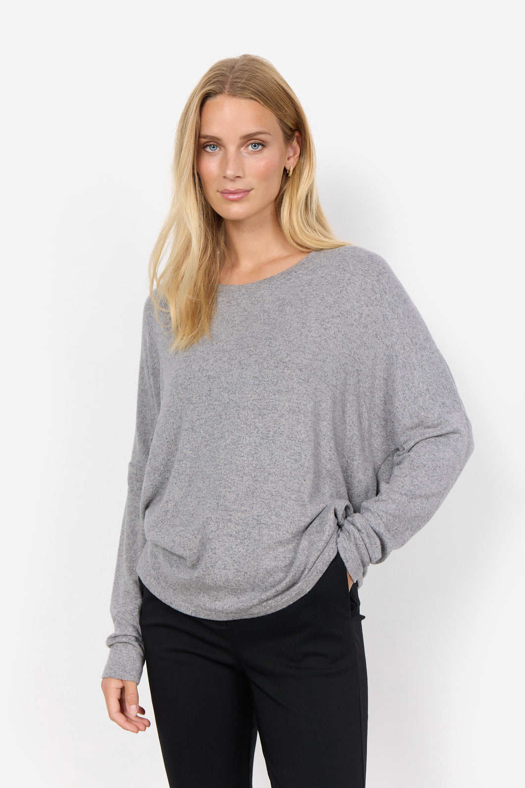 Soyaconcept Iris Biara Long Sleeve Hi-Low Drop Shoulder Sweater in Navy (Blue Iris) or Medium Grey