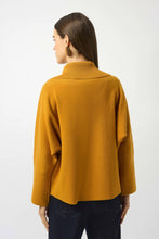 Load image into Gallery viewer, Sweater Knit Boxy Pullover With Zipped Collar
