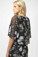 Load image into Gallery viewer, Sequin Embroidered Floral Print Boxy Top
