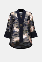 Load image into Gallery viewer, Signature | Jacquard Organza Floral Print Swing Jacket
