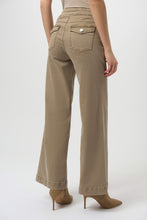 Load image into Gallery viewer, Classic Wide Leg Pull-On Jeans

