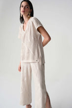 Load image into Gallery viewer, Pleated Satin Boxy Top With Silky Knit Back
