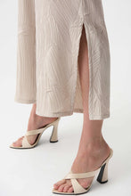 Load image into Gallery viewer, Pleated Satin Pull-On Culotte Pants
