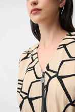 Load image into Gallery viewer, Seersucker Abstract Print Fit and Flare Dress
