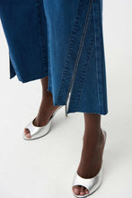 Load image into Gallery viewer, Culotte Jeans With Rhinestones
