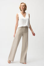 Load image into Gallery viewer, Goldie | Classic Wide-Leg Stretch Jeans
