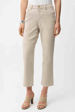 Load image into Gallery viewer, Margot | Classic Straight Leg Stretch Jeans
