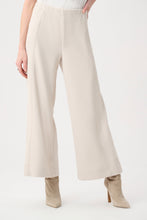 Load image into Gallery viewer, Textured Knit Jacquard Culotte Pants With Pin-Tuck Detail
