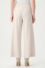 Load image into Gallery viewer, Textured Knit Jacquard Culotte Pants With Pin-Tuck Detail
