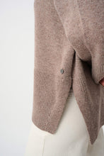 Load image into Gallery viewer, Wool Boxy Crewneck Sweater
