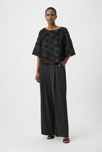 Load image into Gallery viewer, Textured Floral Boxy Top
