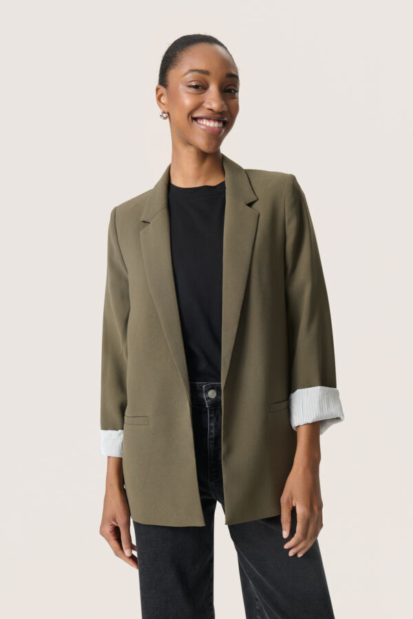 Soaked In Luxury Shirley Fold-up Blazer