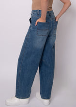 Load image into Gallery viewer, Milla Stretch Denim Jeans
