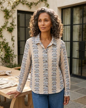 Load image into Gallery viewer, Shaped Hem Shirt
