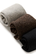 Load image into Gallery viewer, Tenna Socks

