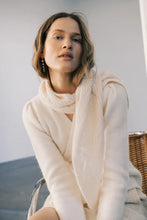 Load image into Gallery viewer, Dumitra Cardigan
