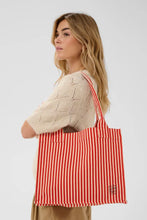 Load image into Gallery viewer, Saint Tropez PansySZ Bag
