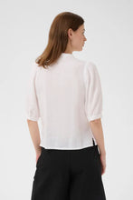 Load image into Gallery viewer, Alesia Linen Blouse
