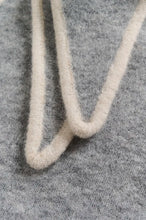 Load image into Gallery viewer, Cimya Scarf
