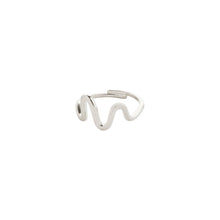 Load image into Gallery viewer, Pilgrim LULU recycled wavy stack ring

