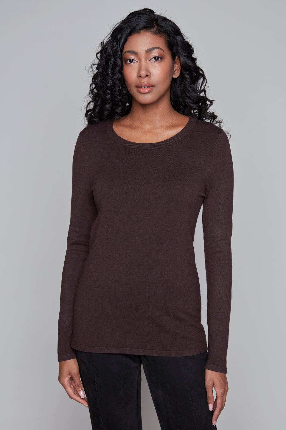 Carre Noir Chocolate Basic Round Neck Sweater