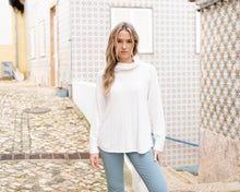 Load image into Gallery viewer, Marble Vertical Seam Turtle Neck Sweater
