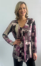 Load image into Gallery viewer, Soft Works Long Sleeve V-Neck Grey Rose Print Pleated Tunic Top
