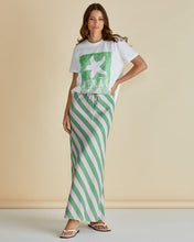 Load image into Gallery viewer, Ellia Verao Crew Tee
