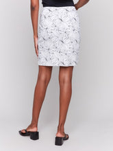 Load image into Gallery viewer, Charlie B White Printed Stretch Skort
