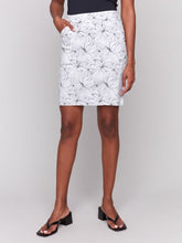 Load image into Gallery viewer, Charlie B White Printed Stretch Skort
